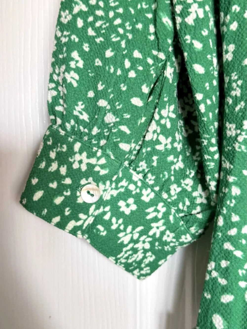 DKNY Floral Print Ruched Front 3/4 Sleeve Green Midi Dress Size 4 - Picture 7 of 14